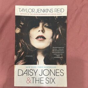 Taylor Jenkins Reid Book